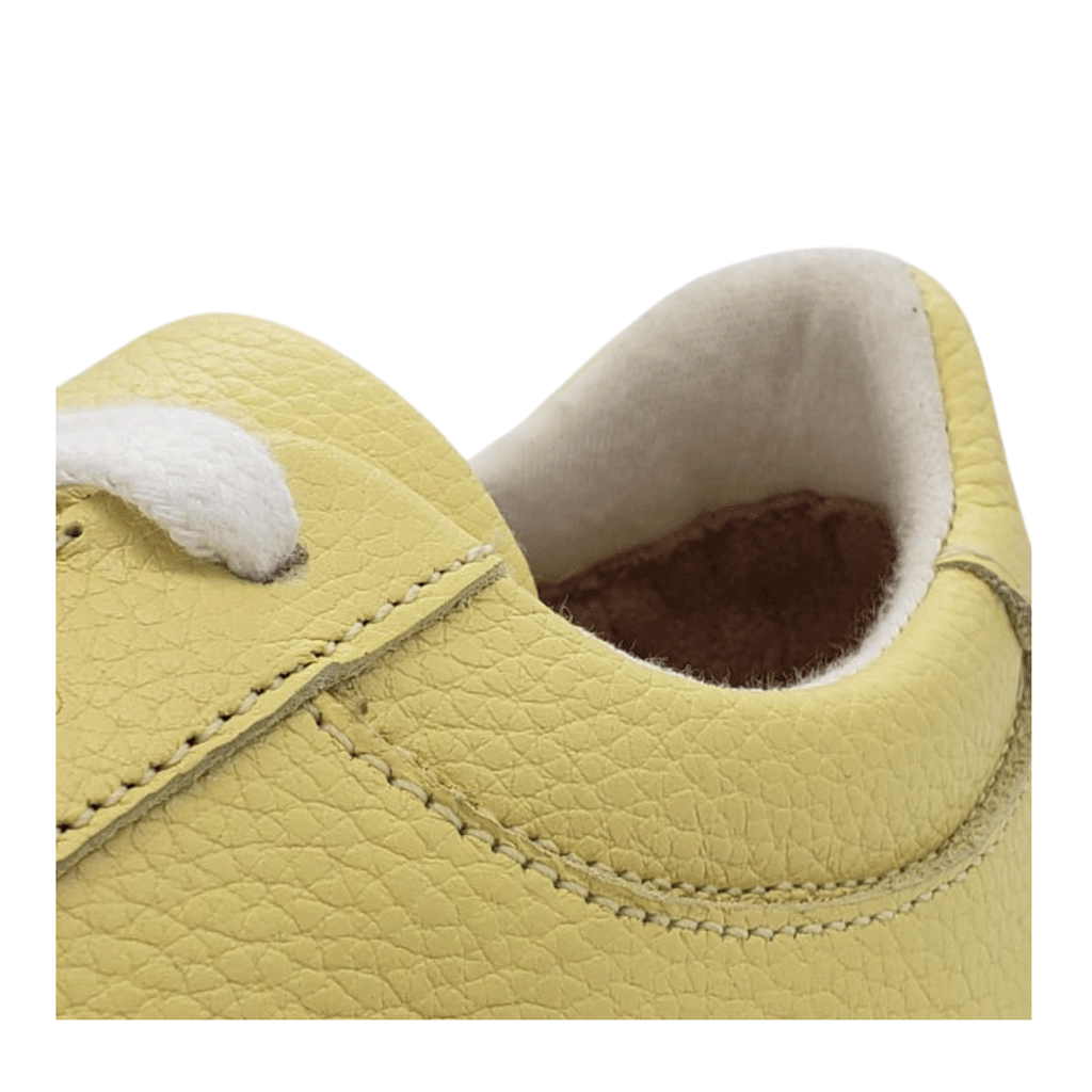 Zapatilla A5. Amarilla