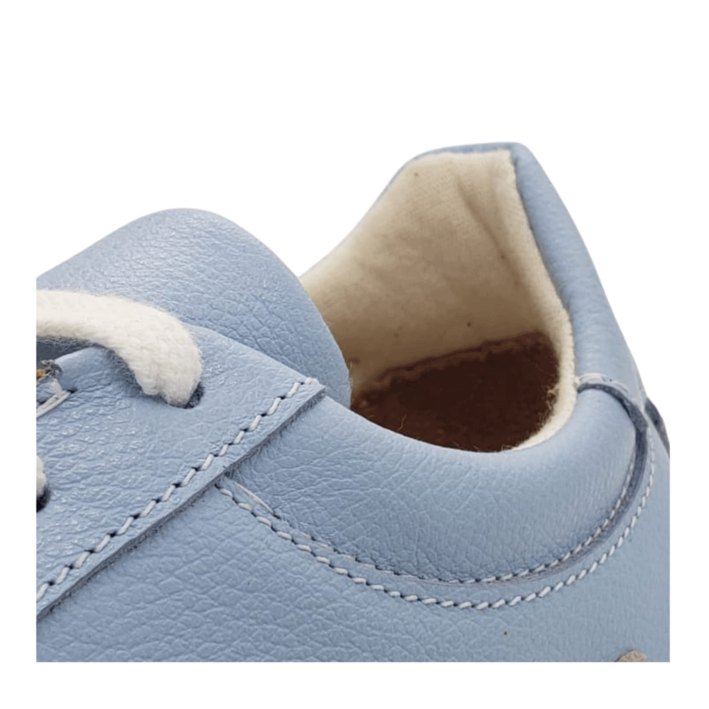 Zapatilla A5. Celeste